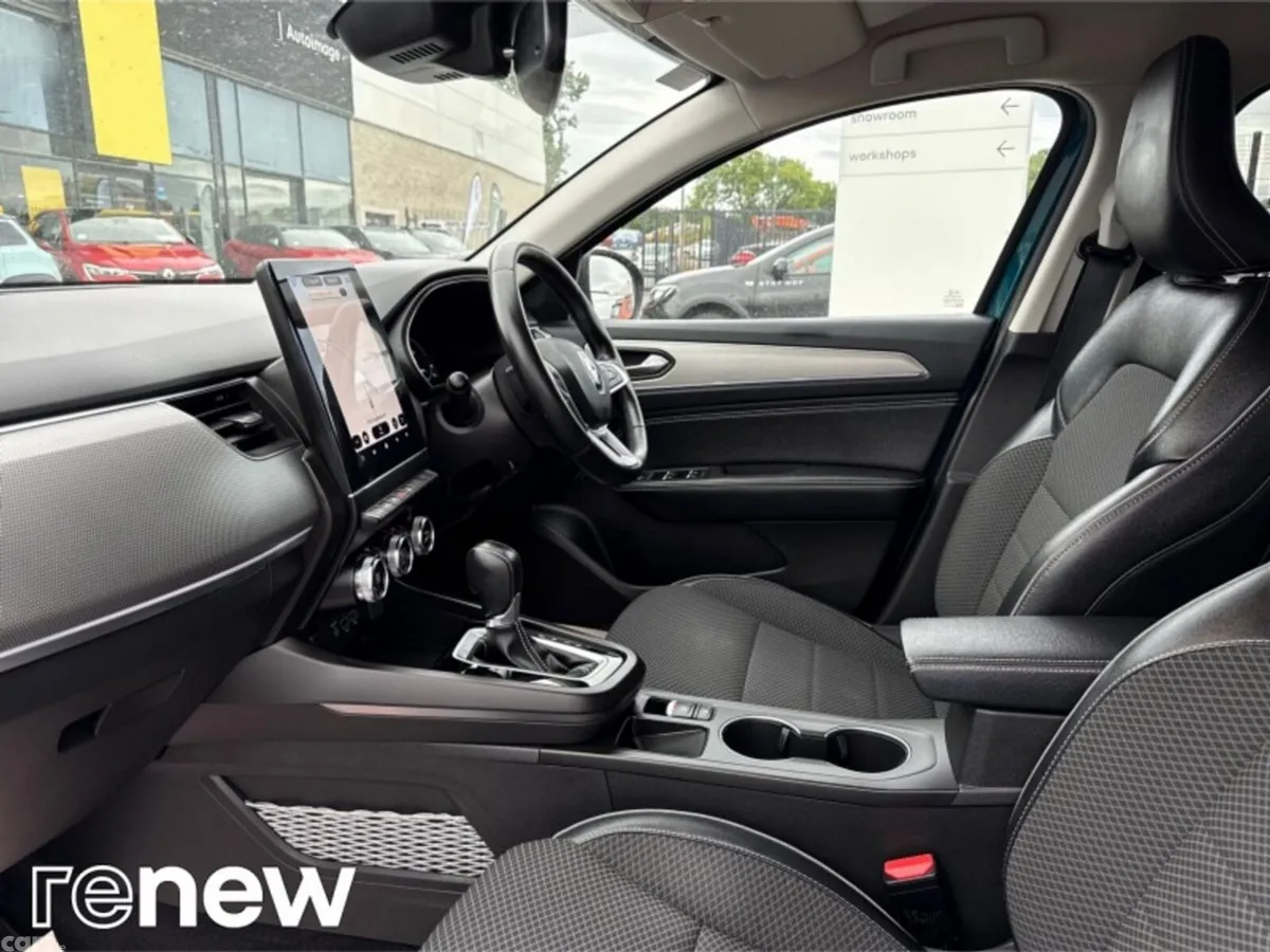 Renault Arkana Hatchback, Petrol, 2022, Blue