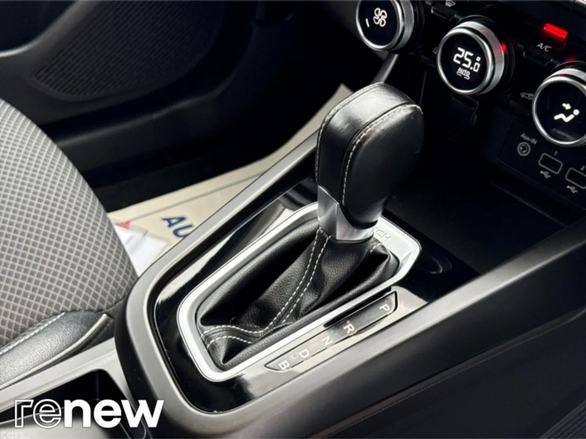 Renault Arkana Hatchback, Petrol, 2022, Blue