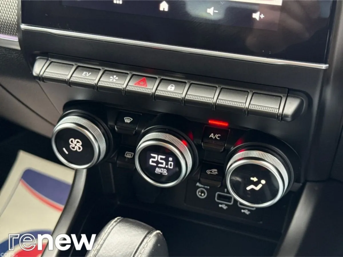 Renault Arkana Hatchback, Petrol, 2022, Blue