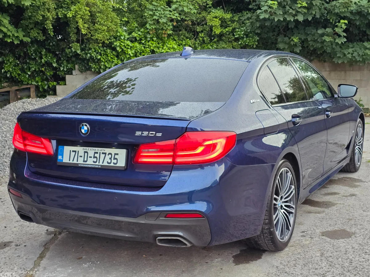 BMW 5-Series Saloon, Petrol Plug-in Hybrid, 2017, Blue