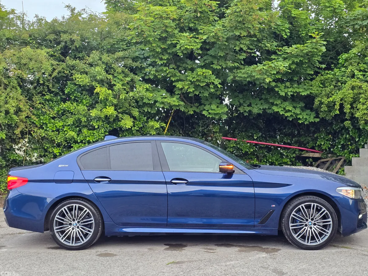 BMW 5-Series Saloon, Petrol Plug-in Hybrid, 2017, Blue