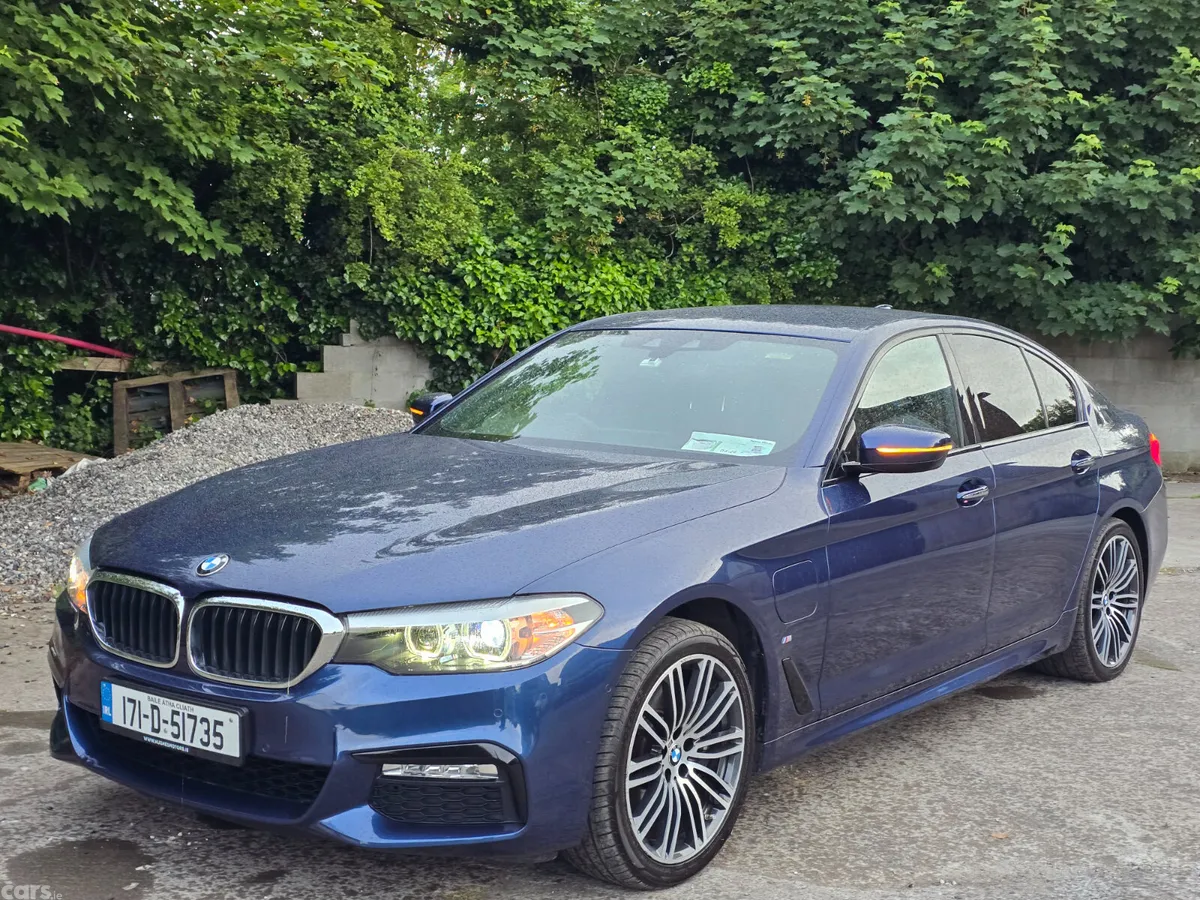 BMW 5-Series Saloon, Petrol Plug-in Hybrid, 2017, Blue