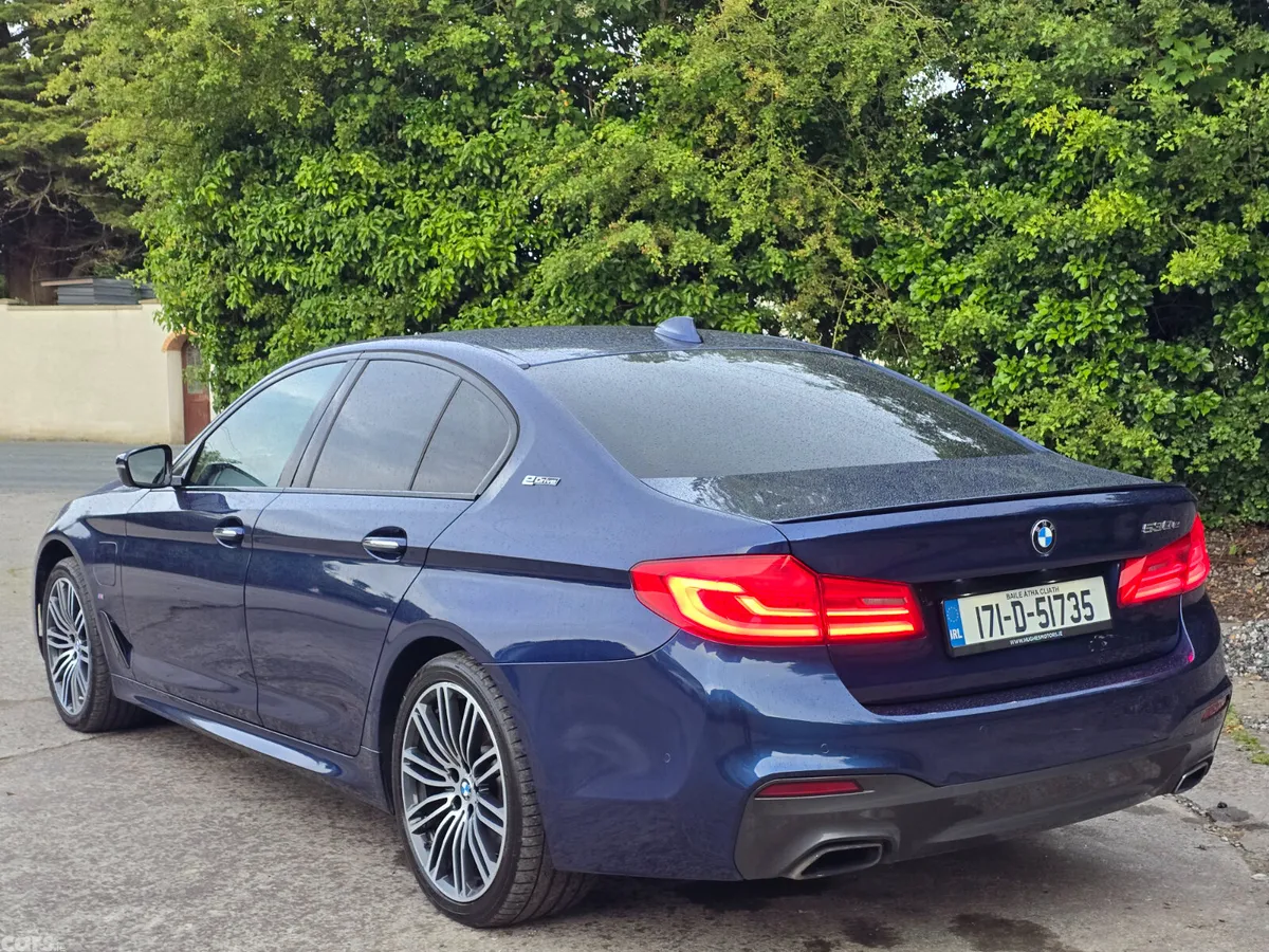 BMW 5-Series Saloon, Petrol Plug-in Hybrid, 2017, Blue