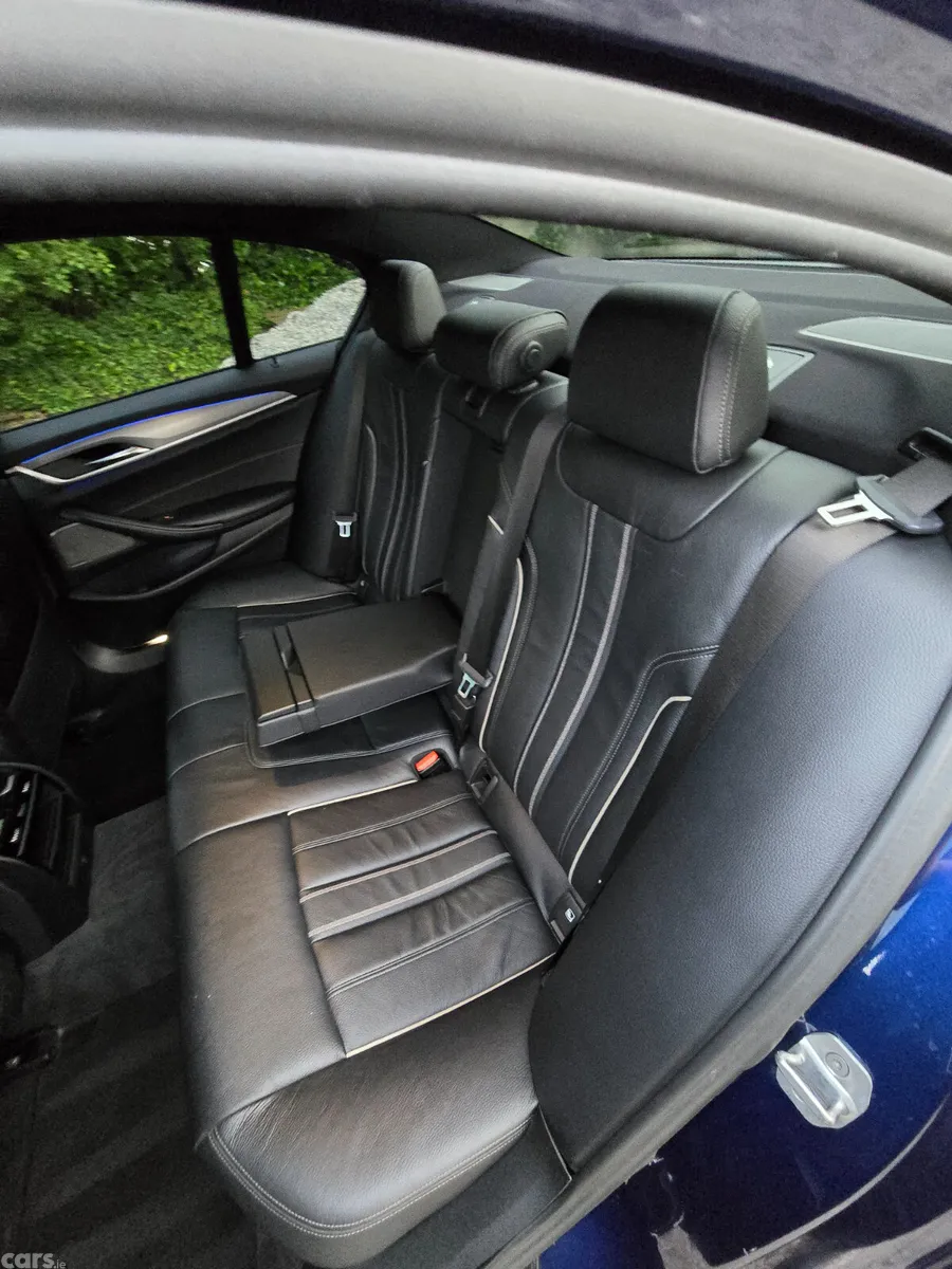 BMW 5-Series Saloon, Petrol Plug-in Hybrid, 2017, Blue