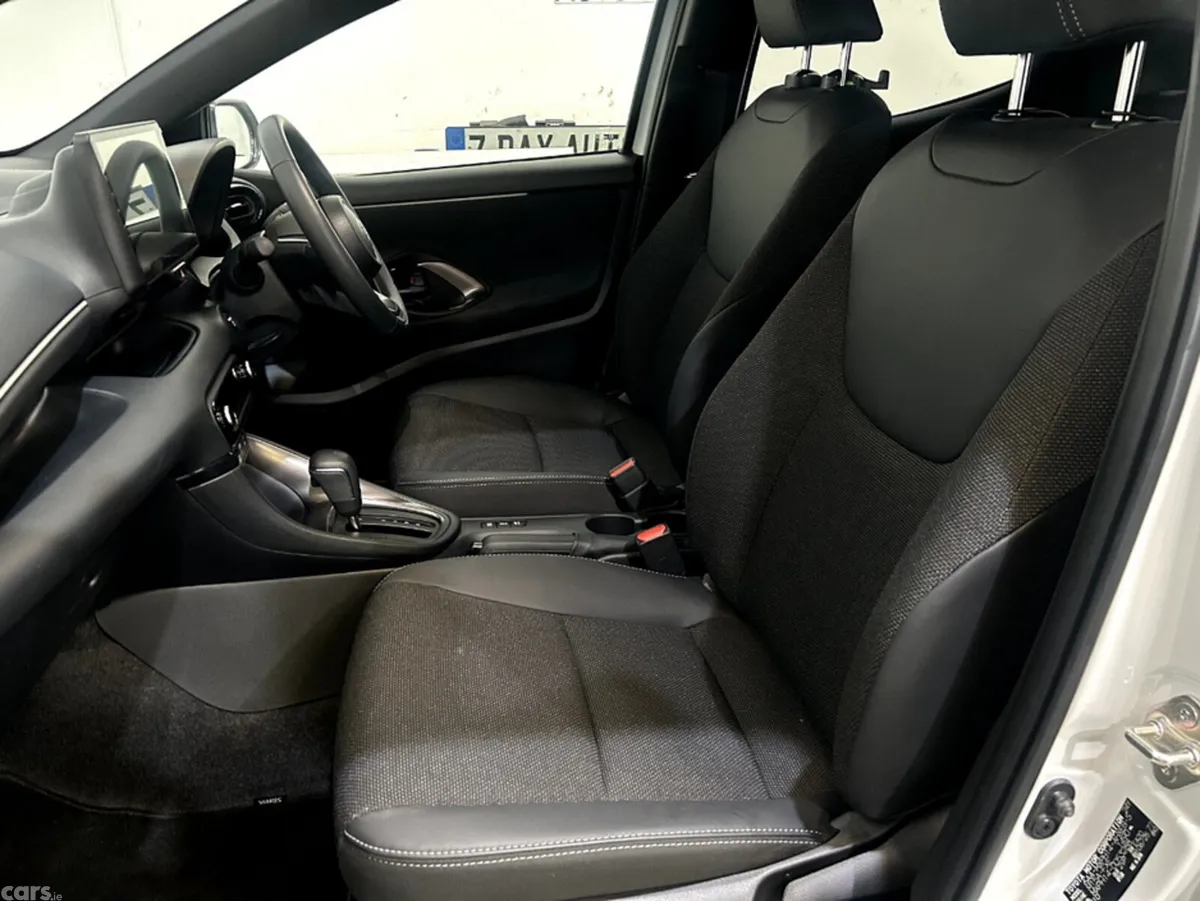Toyota Yaris Hatchback, Petrol Hybrid, 2025, White