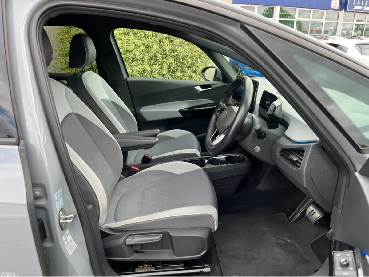 Volkswagen ID.3 Hatchback, Electric, 2021, Grey