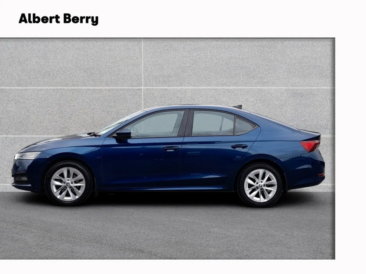 Skoda Octavia Hatchback, Diesel, 2021, Blue
