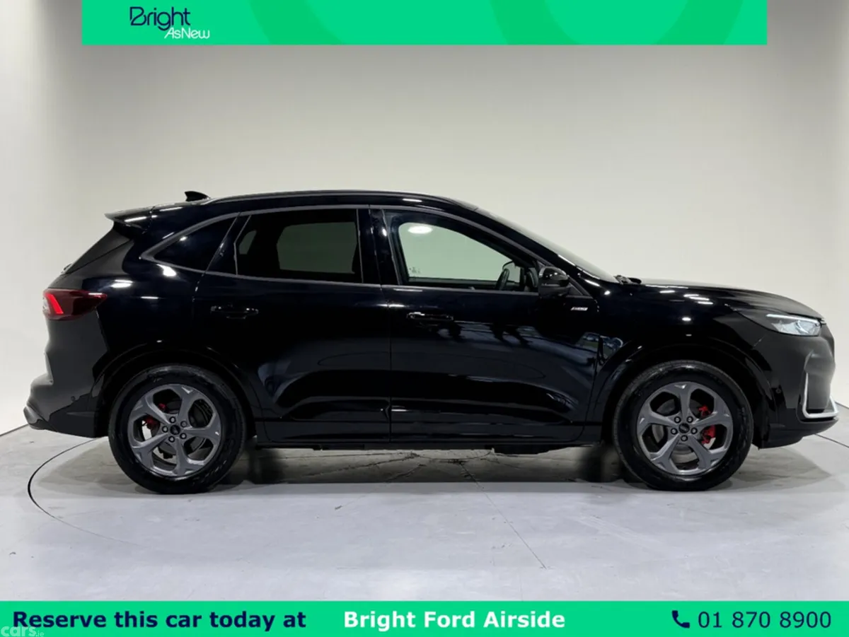 Ford Kuga MPV, Petrol Plug-in Hybrid, 2025, Black