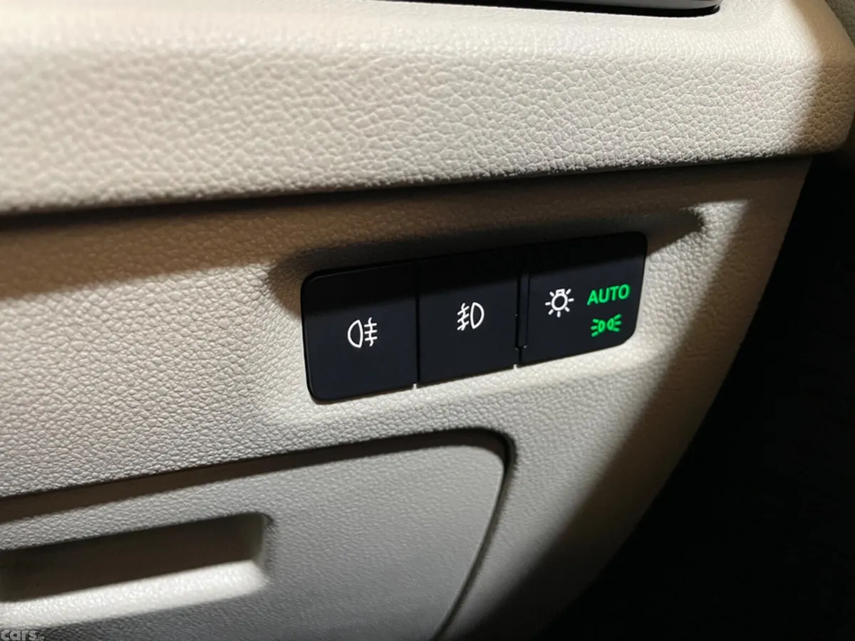 Skoda Octavia Hatchback, Diesel, 2022, Black