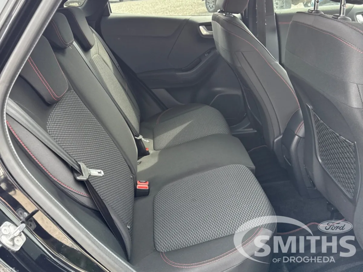 Ford Puma MPV, Petrol Hybrid, 2022, Black