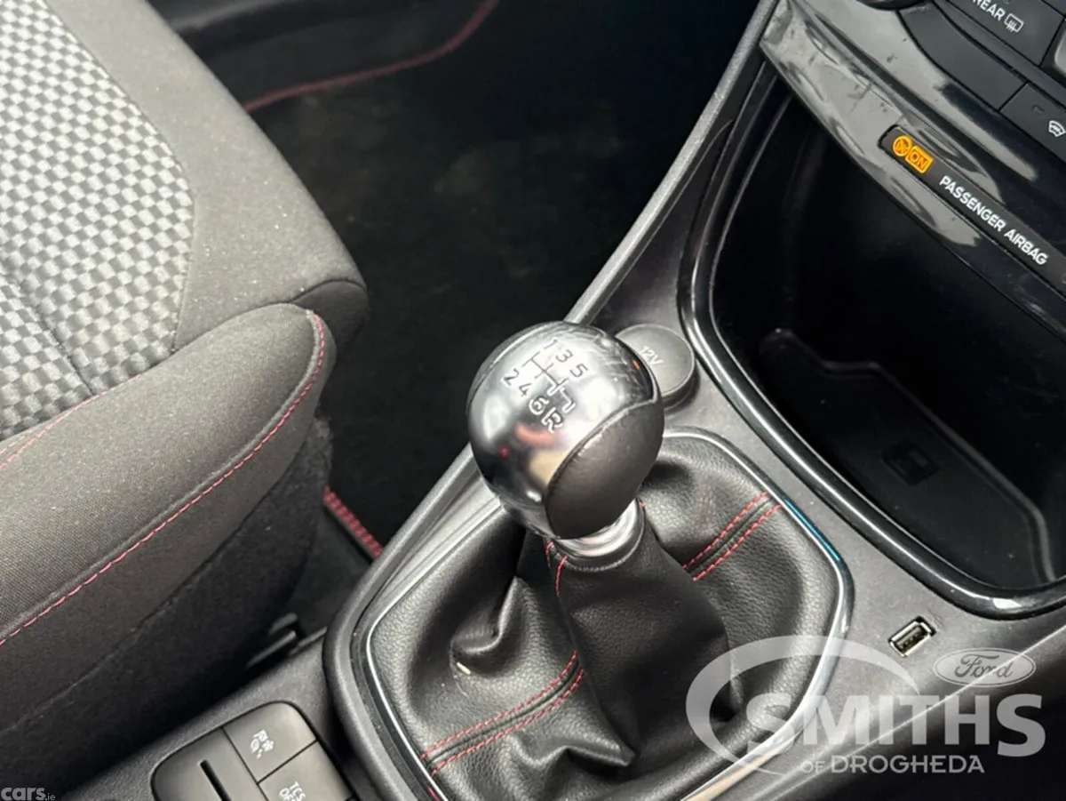 Ford Puma MPV, Petrol Hybrid, 2023, Grey