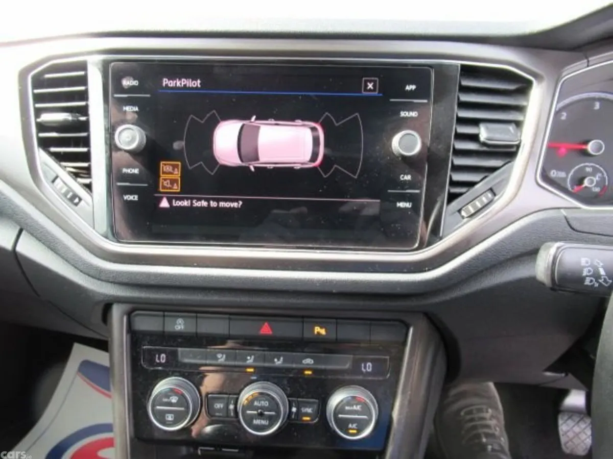 Volkswagen T-Roc SUV, Diesel, 2020, White
