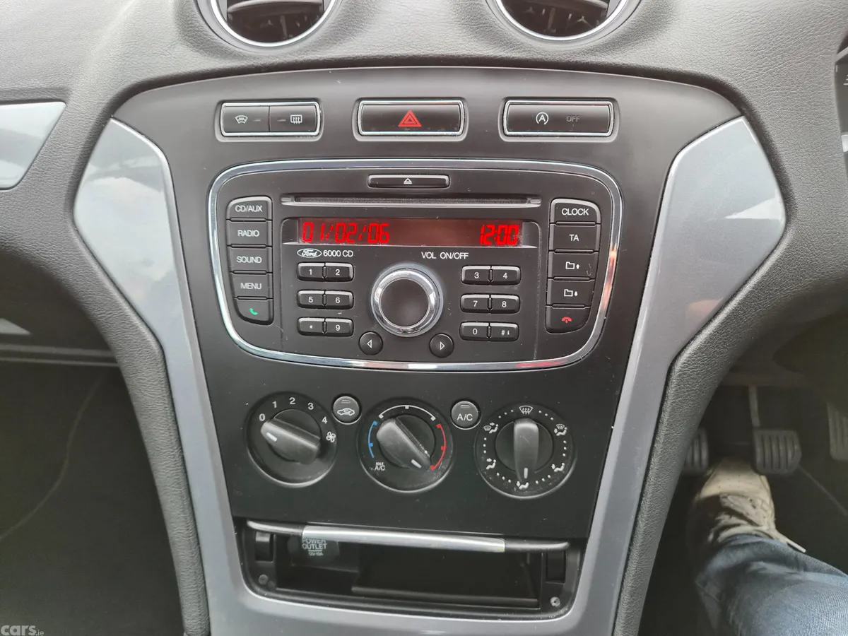Ford Mondeo Saloon, Diesel, 2013, Blue
