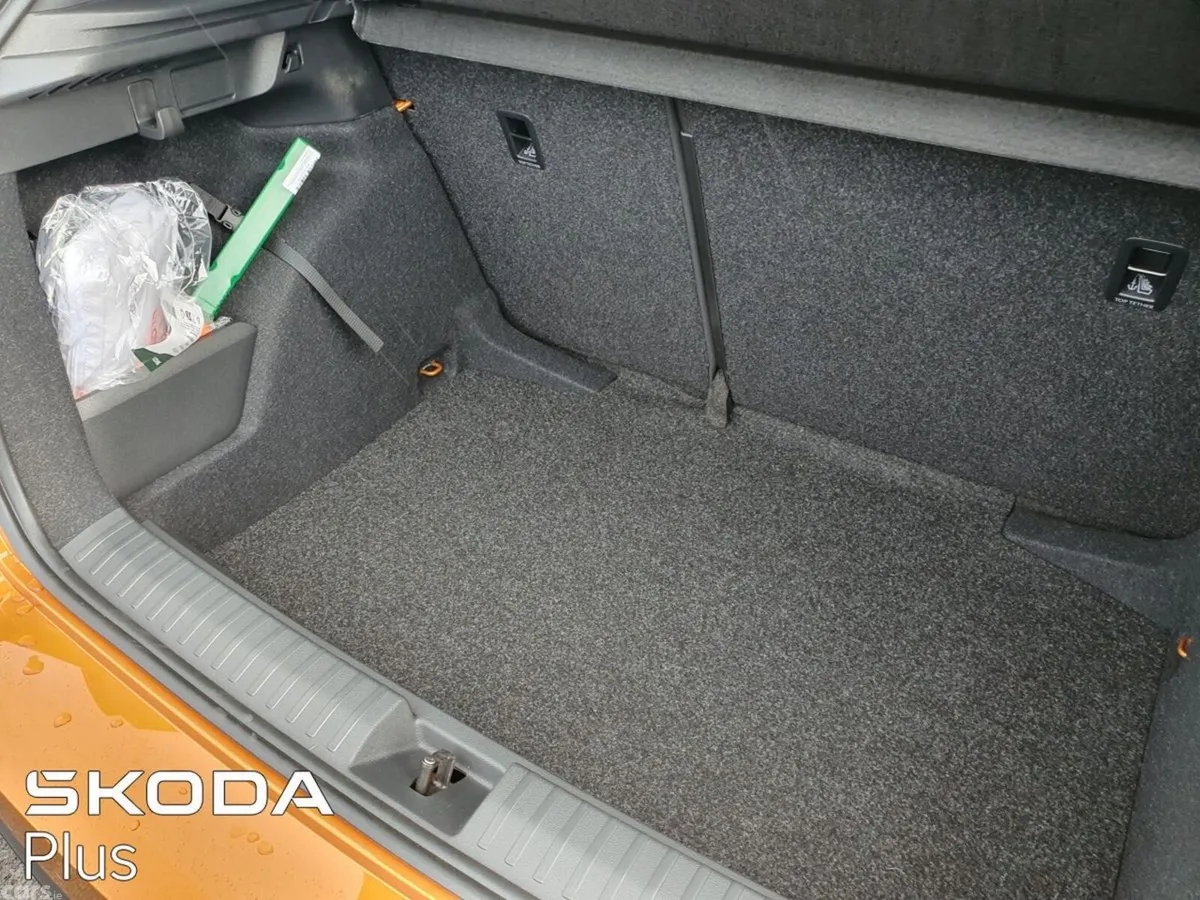 Skoda Kamiq SUV, Petrol, 2026, Orange