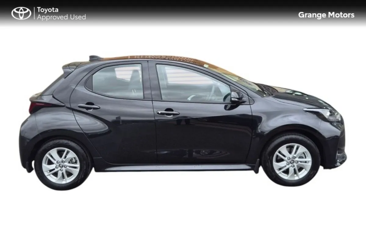 Toyota Yaris Hatchback, Petrol Hybrid, 2026, Black