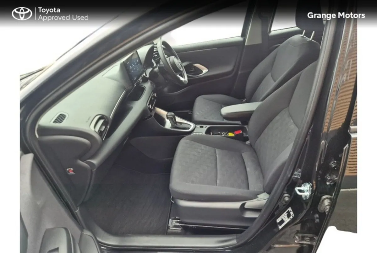 Toyota Yaris Hatchback, Petrol Hybrid, 2026, Black