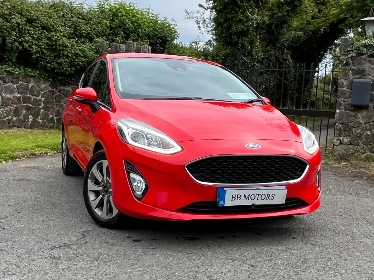 Ford Fiesta Hatchback, Petrol, 2021, Red
