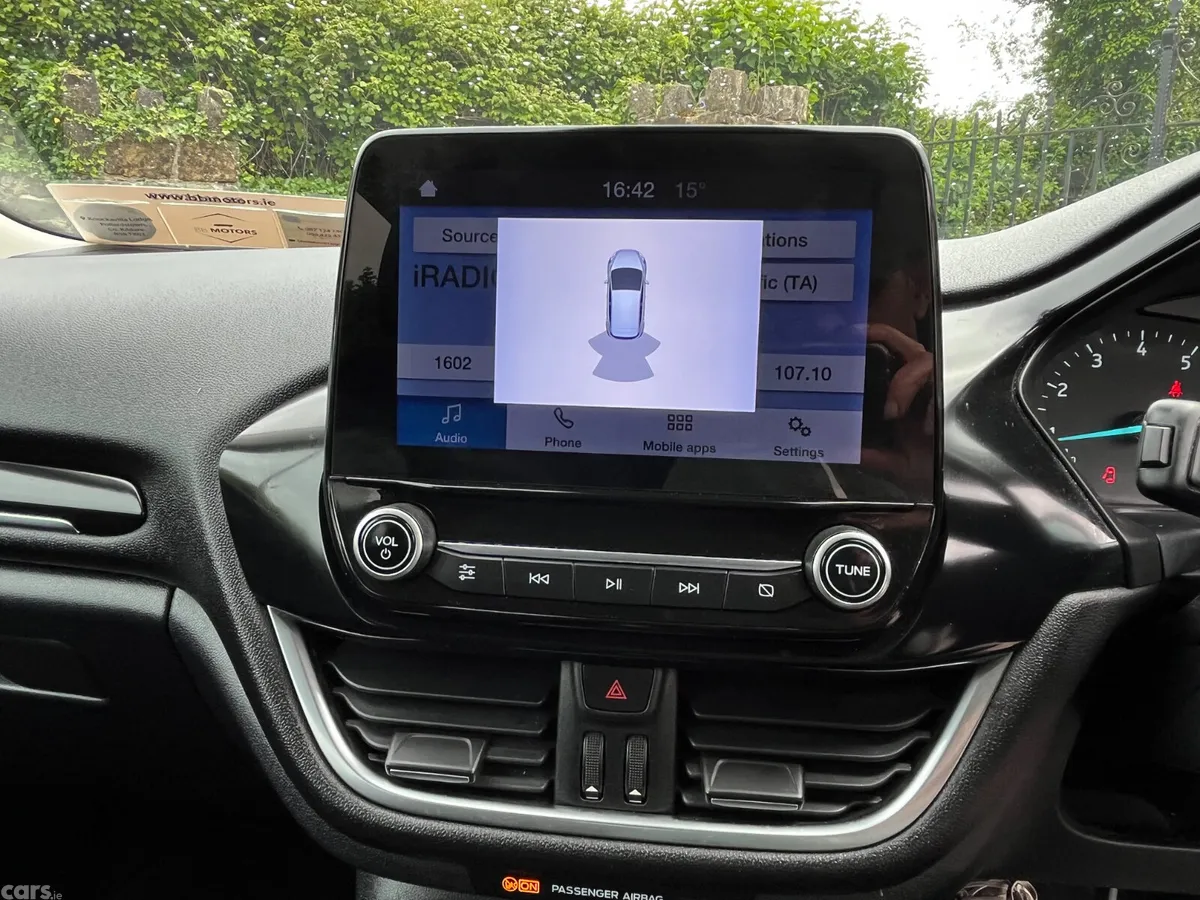 Ford Fiesta Hatchback, Petrol, 2021, Red