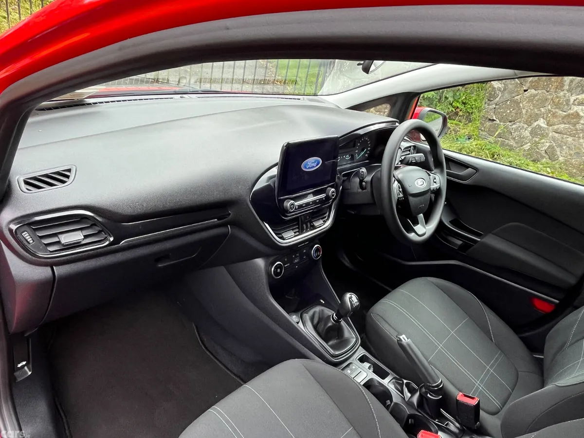 Ford Fiesta Hatchback, Petrol, 2021, Red