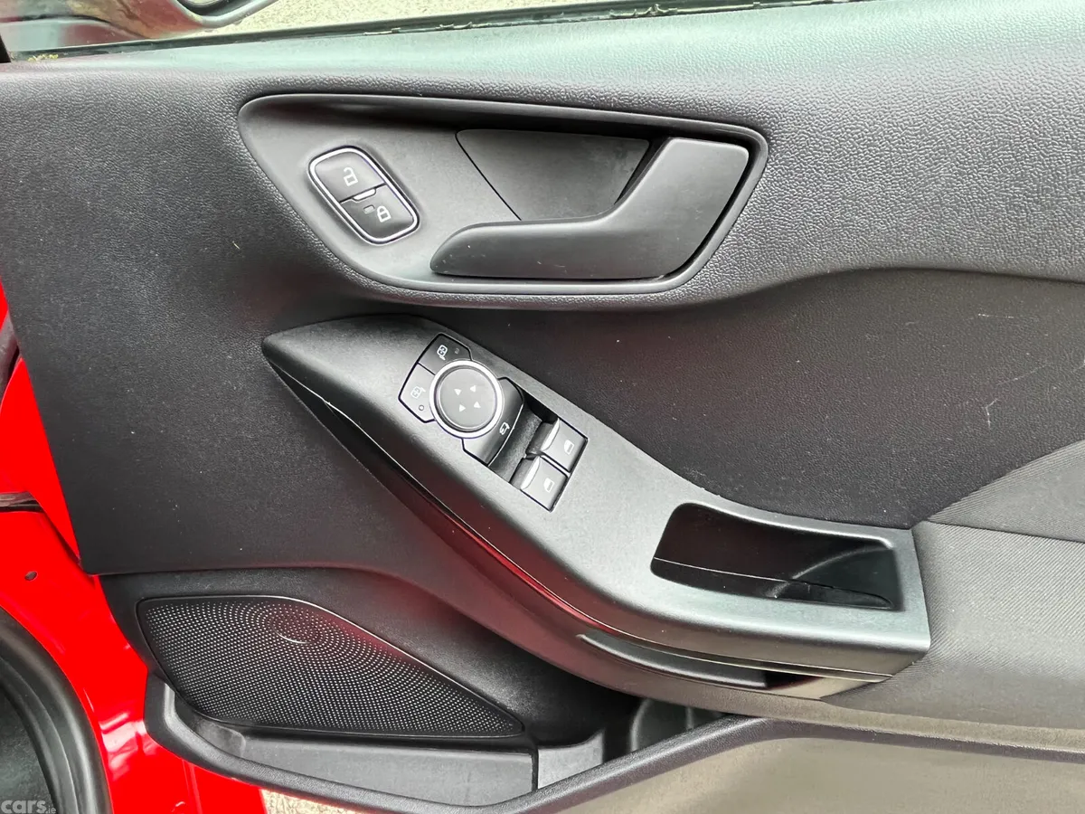 Ford Fiesta Hatchback, Petrol, 2021, Red
