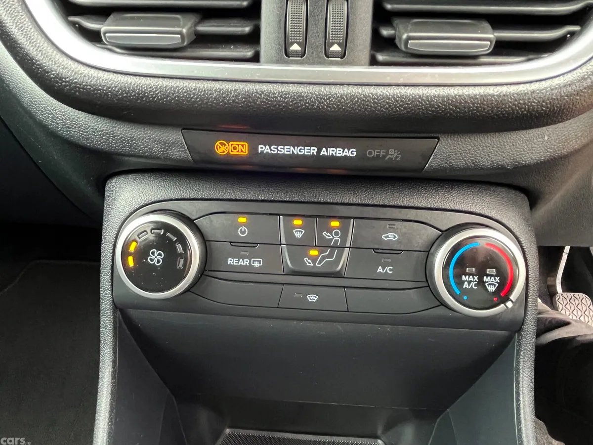 Ford Fiesta Hatchback, Petrol, 2021, Red