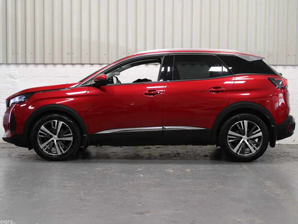 Peugeot 3008 MPV, Diesel, 2021, Red