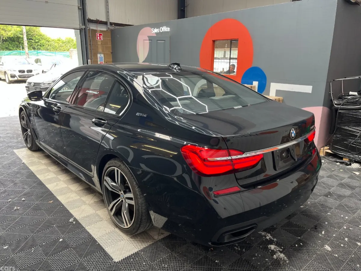 BMW 7-Series Saloon, Petrol Plug-in Hybrid, 2017, Black
