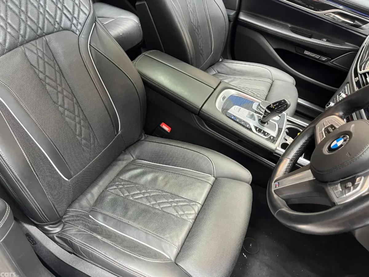 BMW 7-Series Saloon, Petrol Plug-in Hybrid, 2017, Black