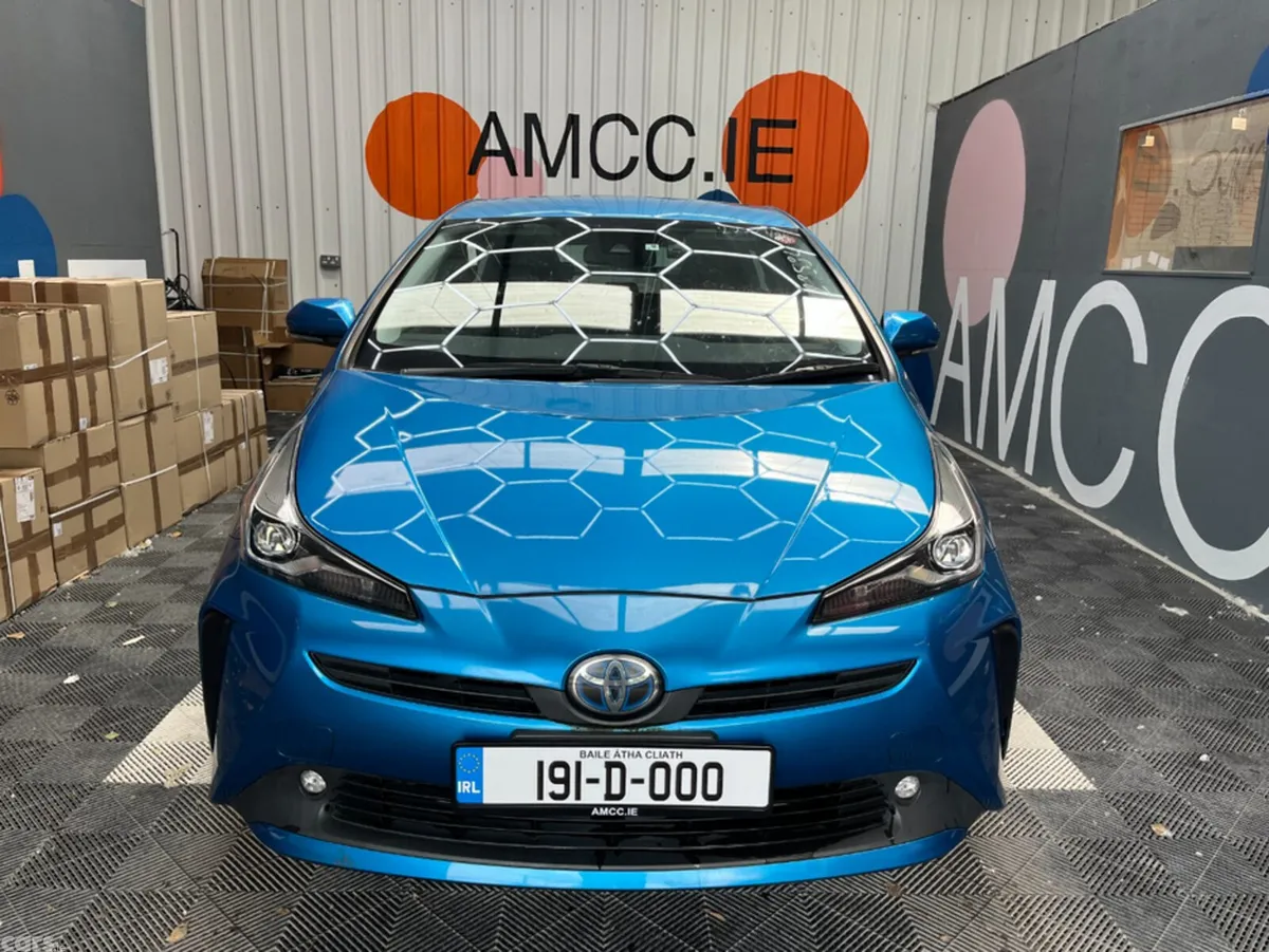 Toyota Prius MPV, Petrol Hybrid, 2019, Blue