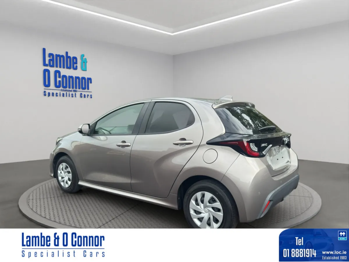 Toyota Yaris Hatchback, Petrol Hybrid, 2021, Bronze