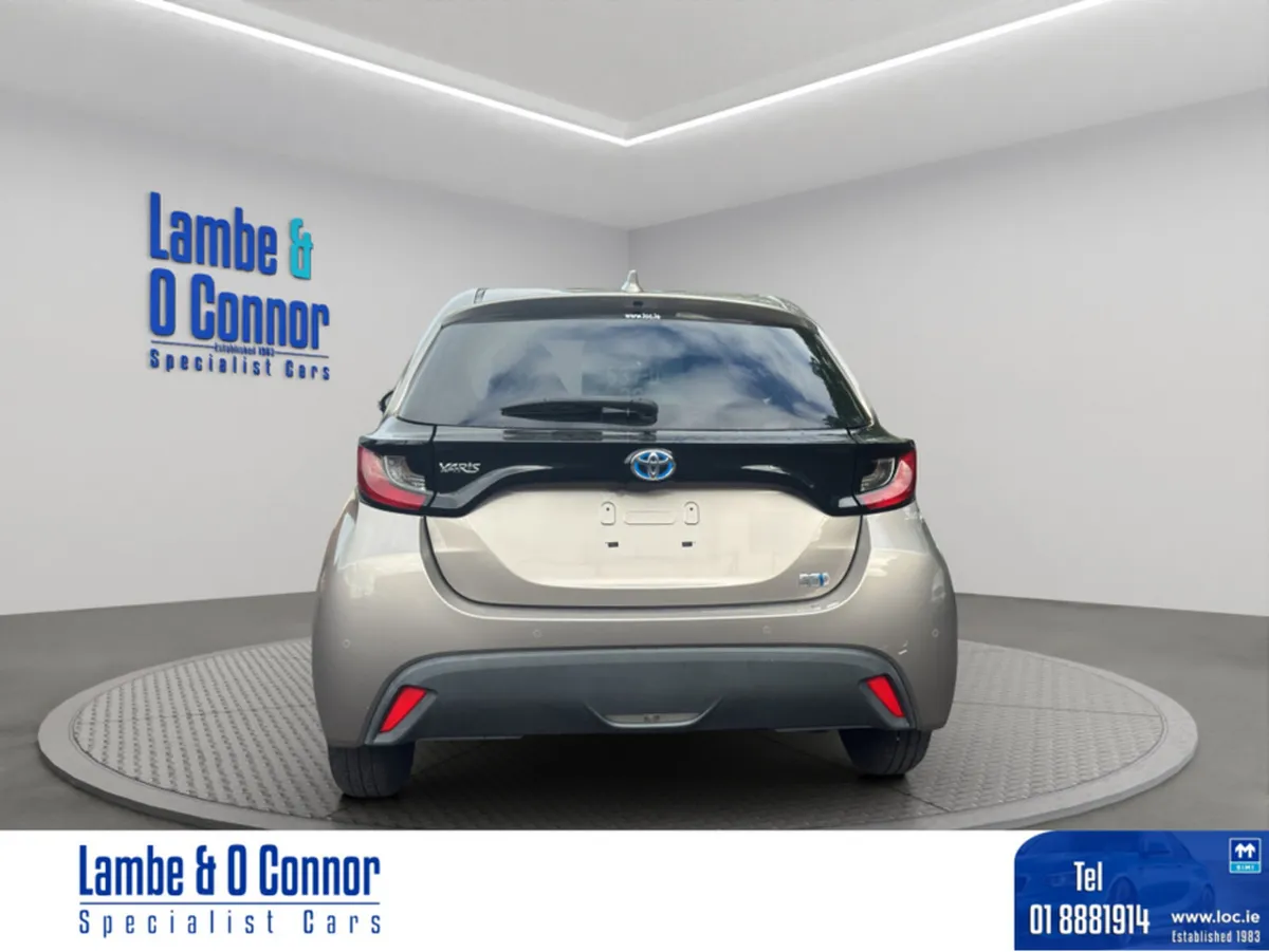 Toyota Yaris Hatchback, Petrol Hybrid, 2021, Bronze