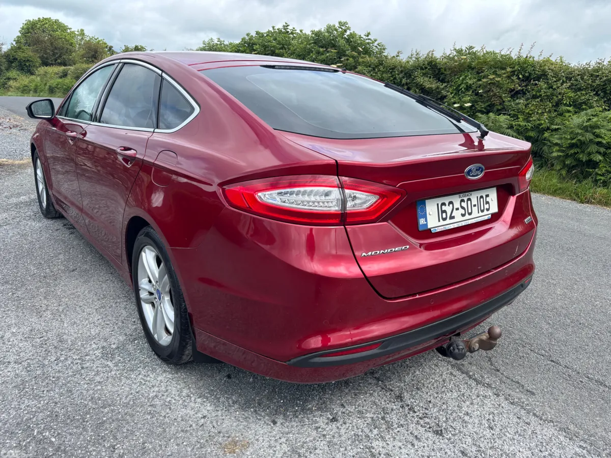 Ford Mondeo Hatchback, Diesel, 2016, Red