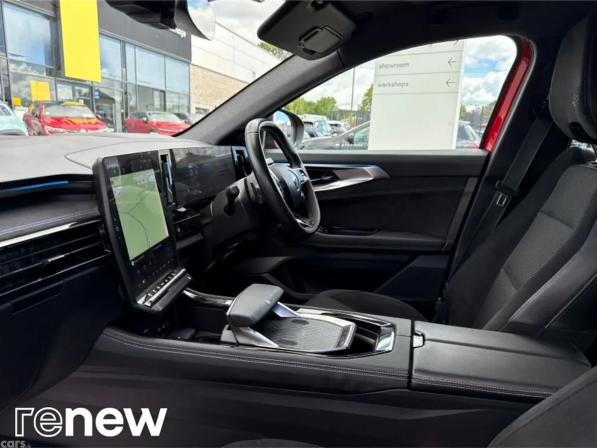 Renault Austral SUV, Petrol, 2024, Red