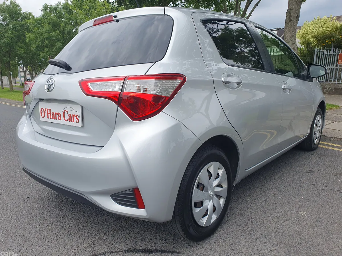 Toyota Yaris Hatchback, Petrol, 2018, Silver