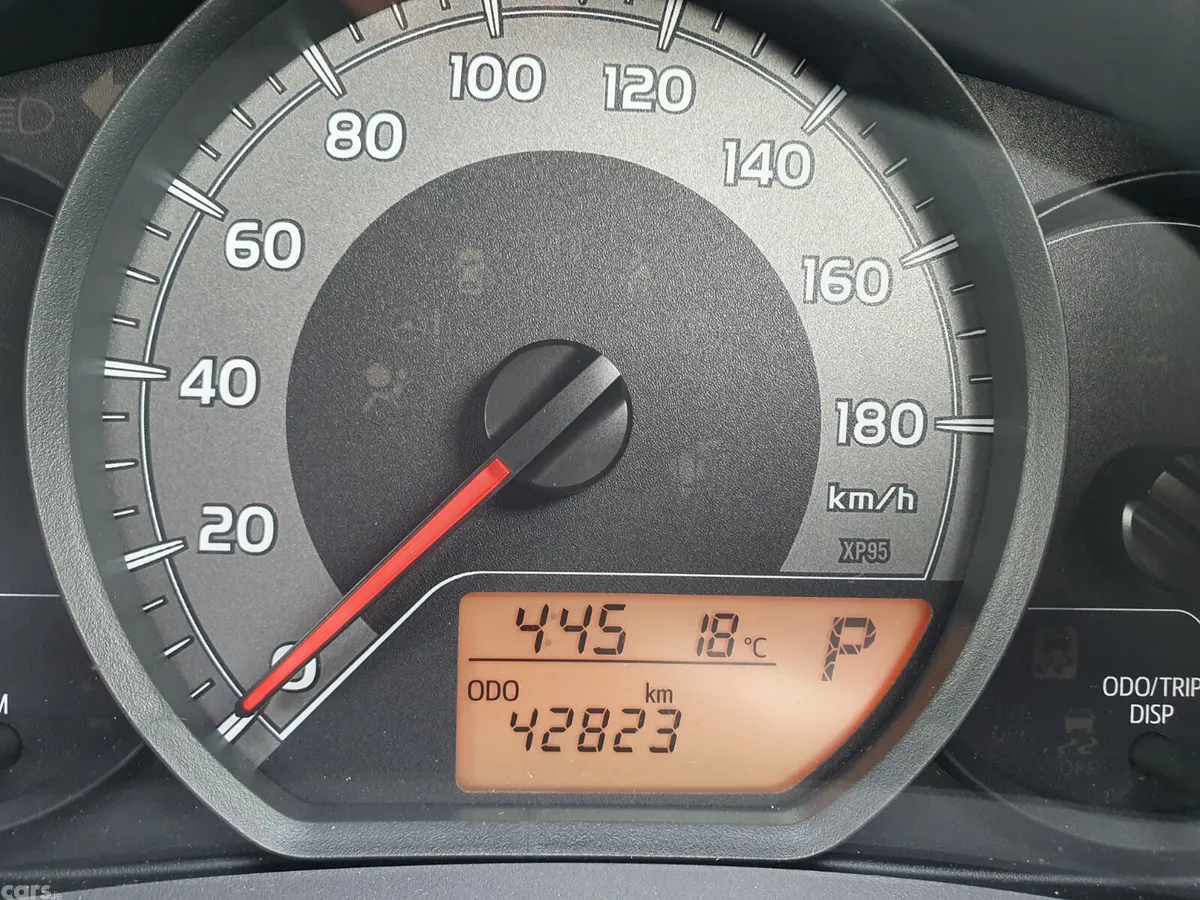 Toyota Yaris Hatchback, Petrol, 2018, Silver