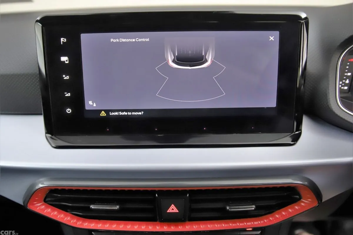 SEAT Arona SUV, Petrol, 2022, Red