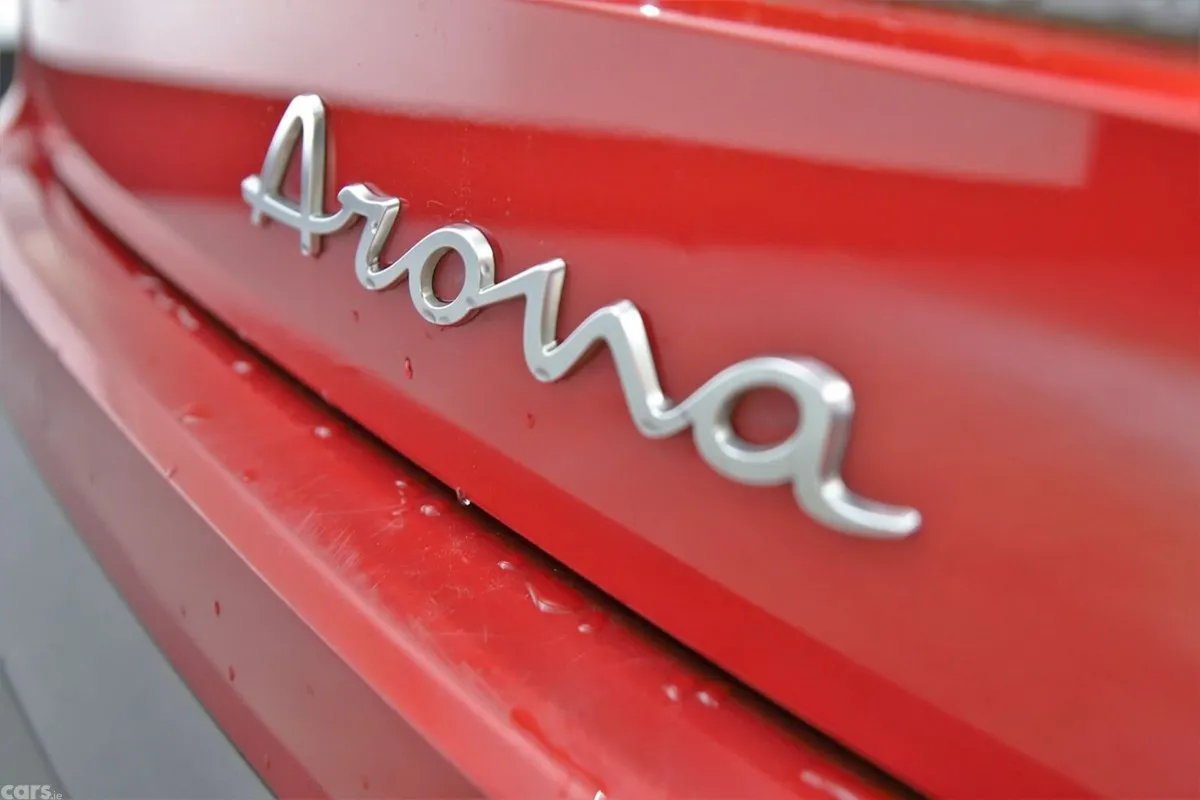 SEAT Arona SUV, Petrol, 2022, Red