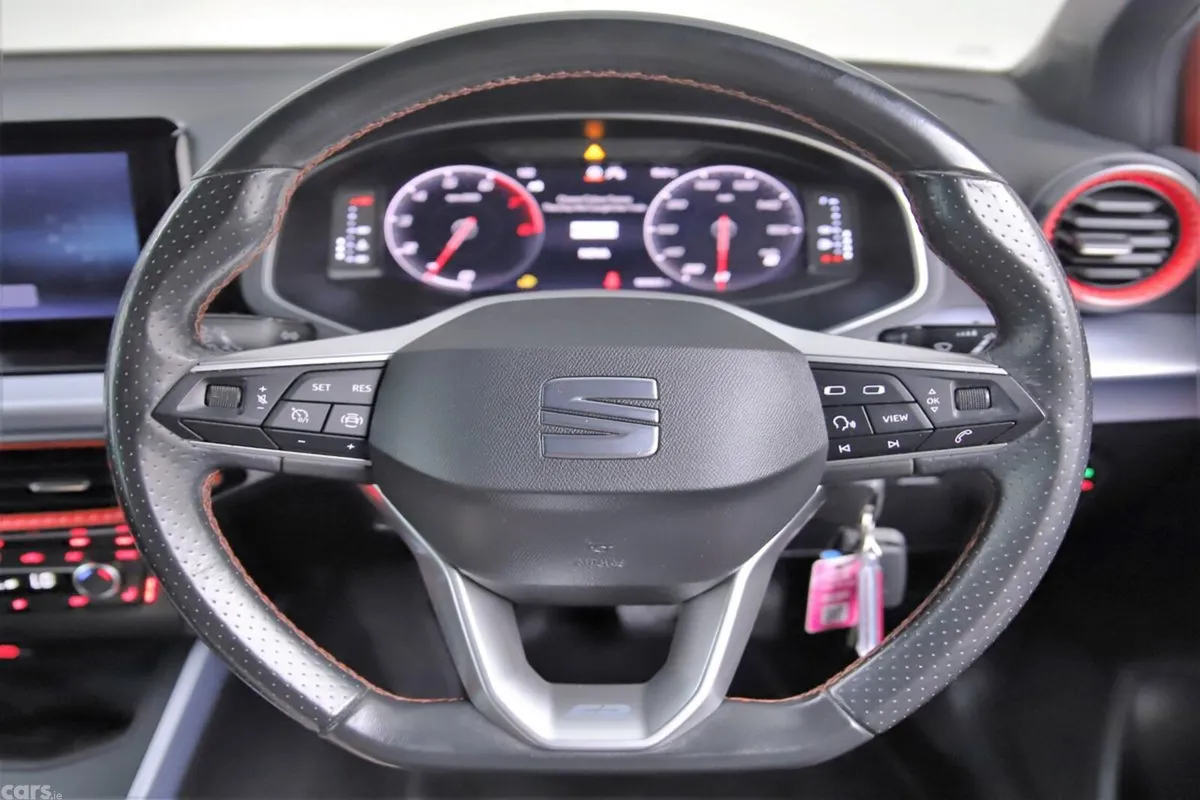 SEAT Arona SUV, Petrol, 2022, Red