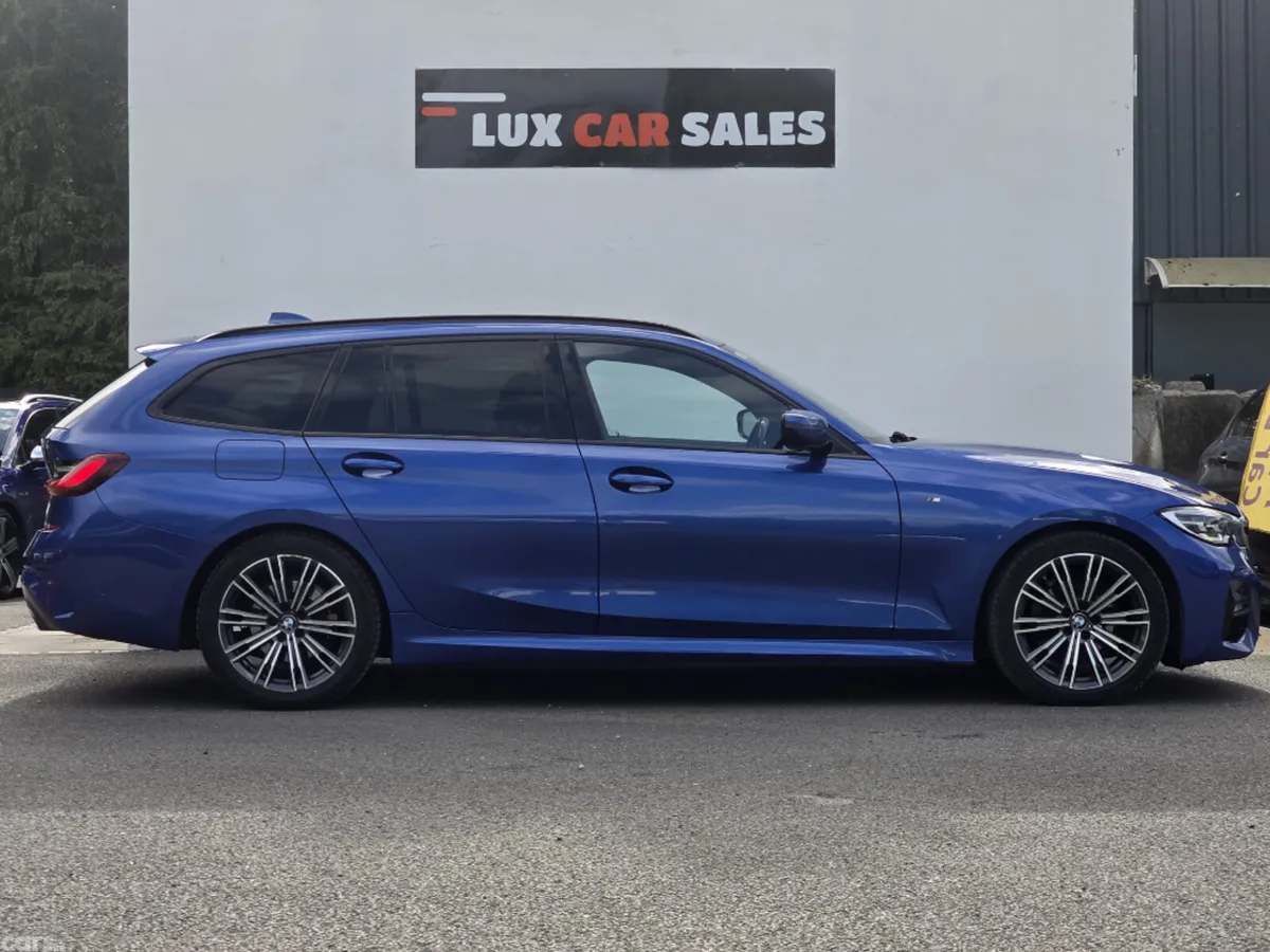 BMW 3-Series Estate/Jeep, Diesel, 2022, Blue