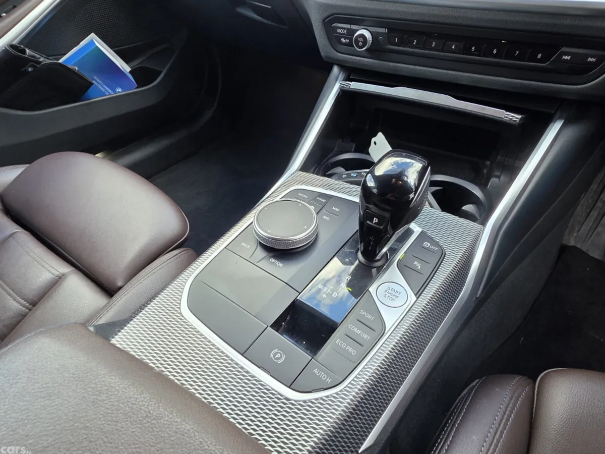 BMW 3-Series Estate/Jeep, Diesel, 2022, Blue