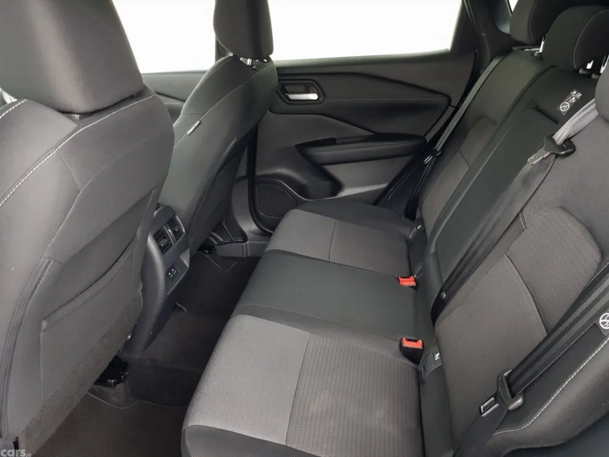 Nissan Qashqai MPV, Petrol, 2022, Blue