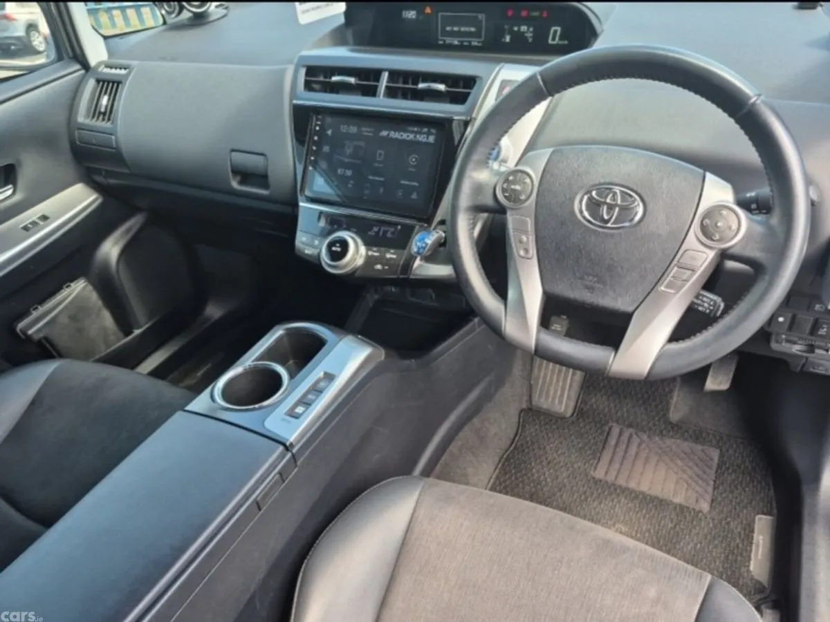 Toyota Prius MPV, Petrol Hybrid, 2019, Black
