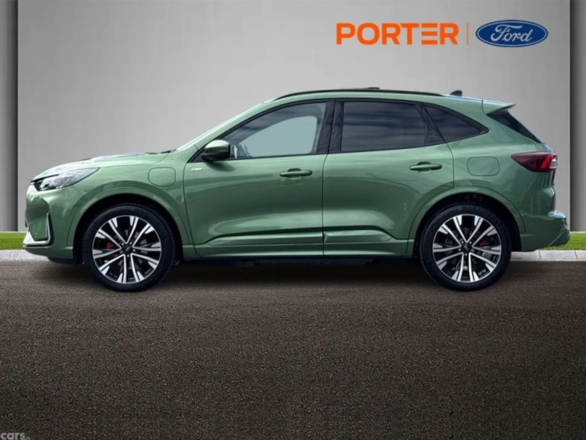 Ford Kuga SUV, Petrol Plug-in Hybrid, 2026, Green