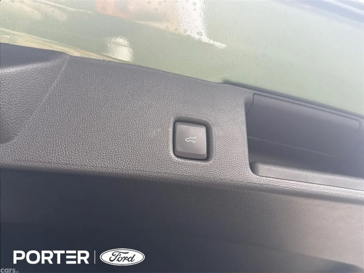Ford Kuga SUV, Petrol Plug-in Hybrid, 2026, Green