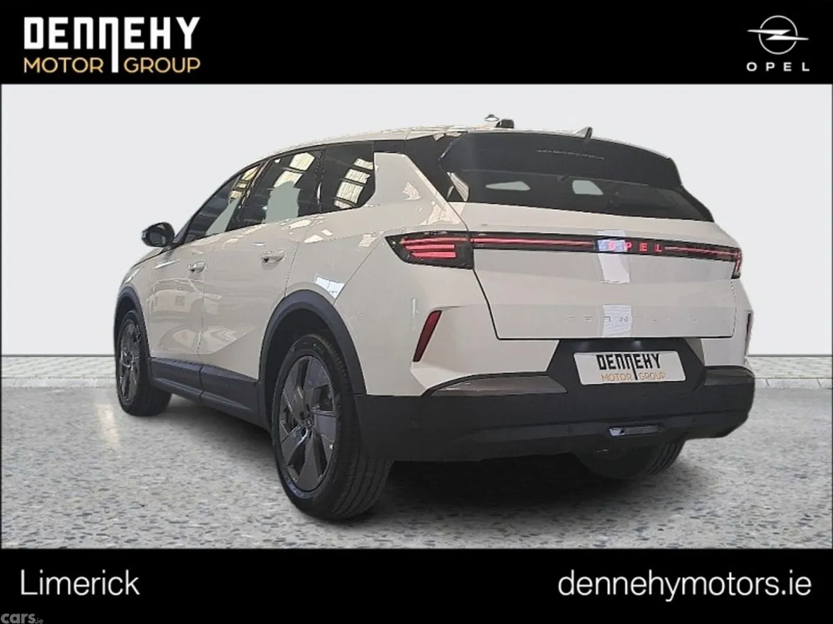 Opel Grandland SUV, Petrol Hybrid, 2026, White