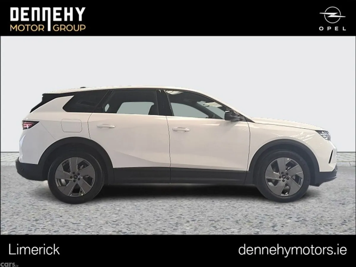 Opel Grandland SUV, Petrol Hybrid, 2026, White
