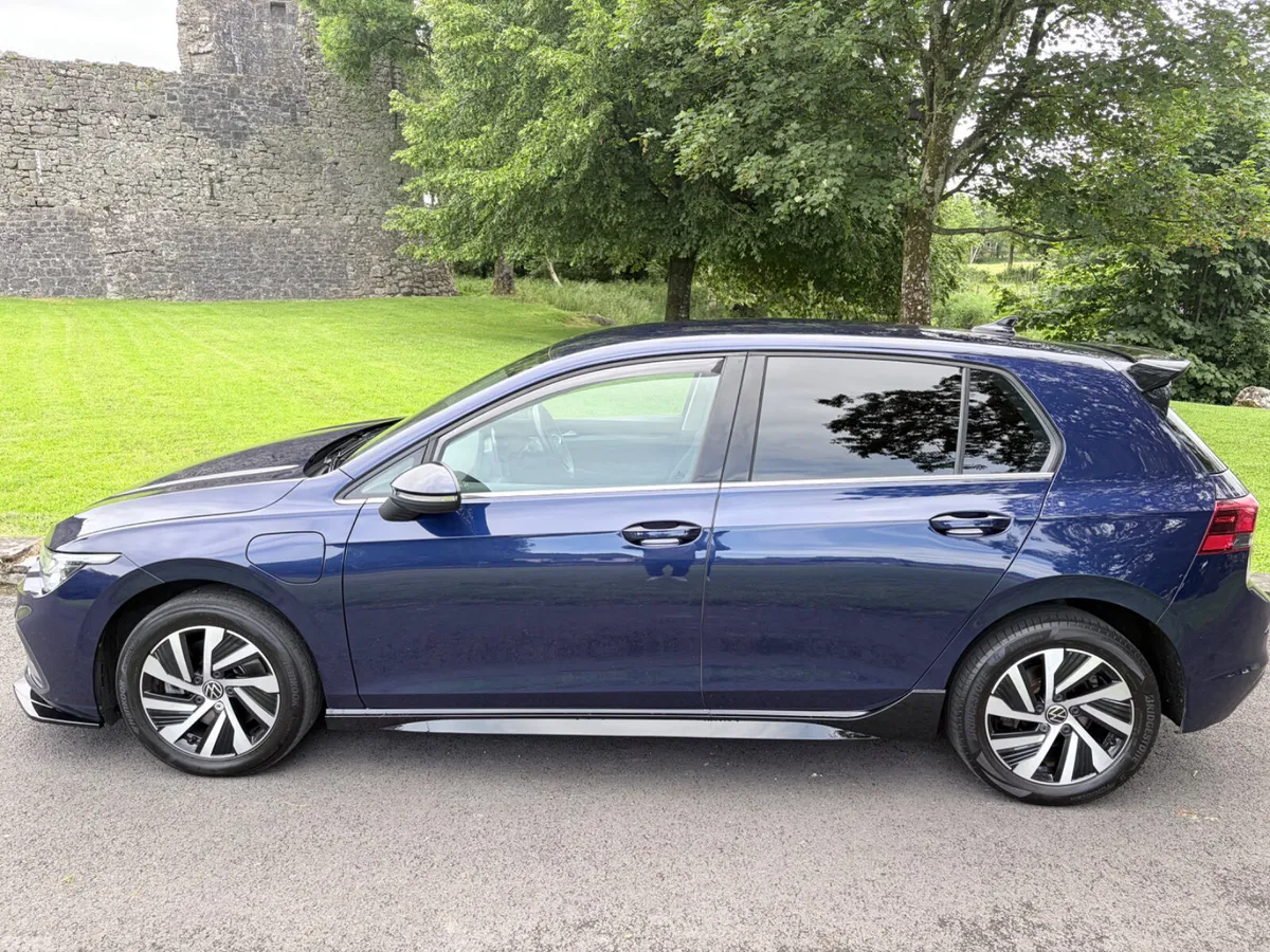 Volkswagen Golf Hatchback, Petrol Plug-in Hybrid, 2023, Blue