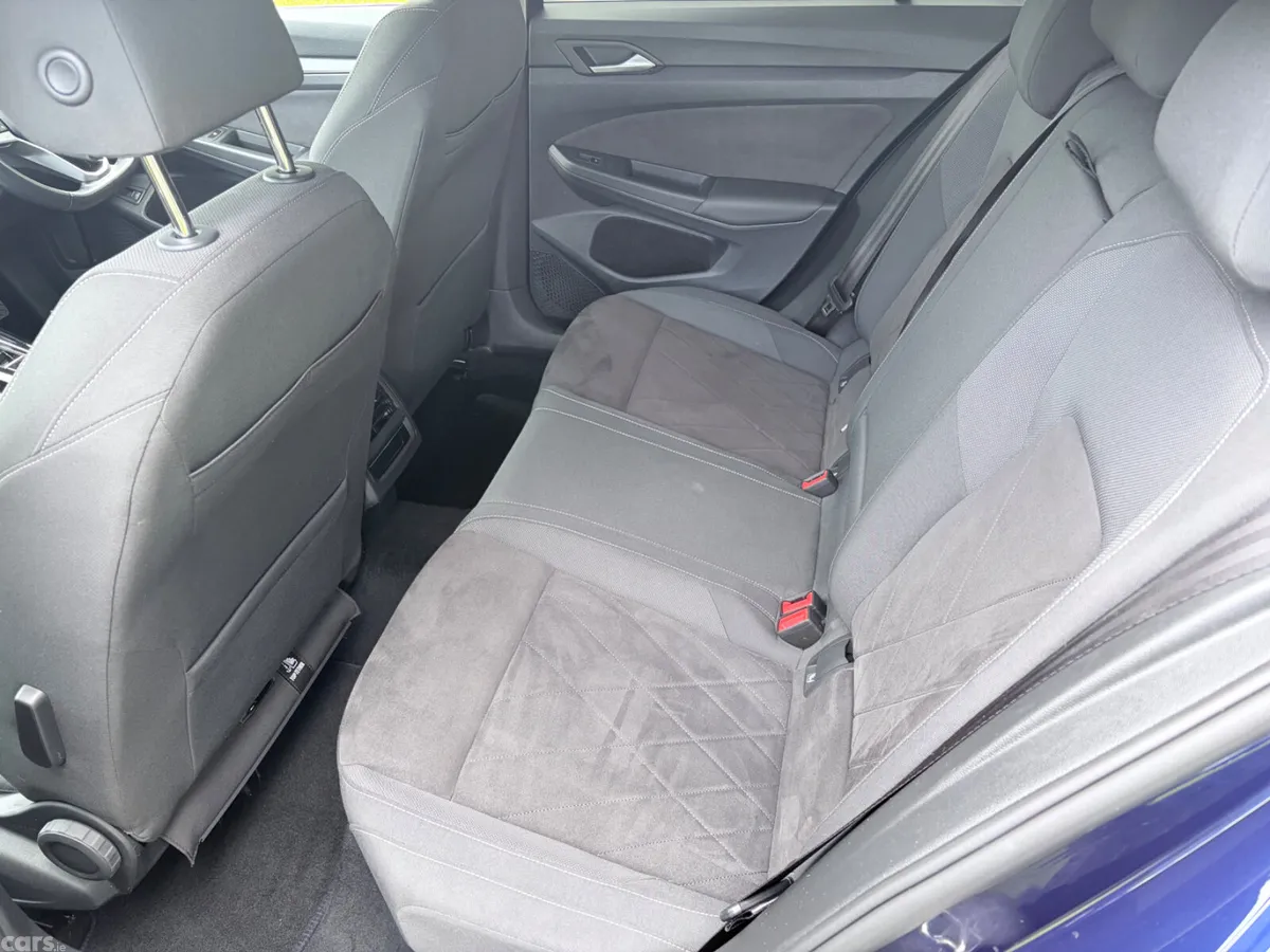 Volkswagen Golf Hatchback, Petrol Plug-in Hybrid, 2023, Blue