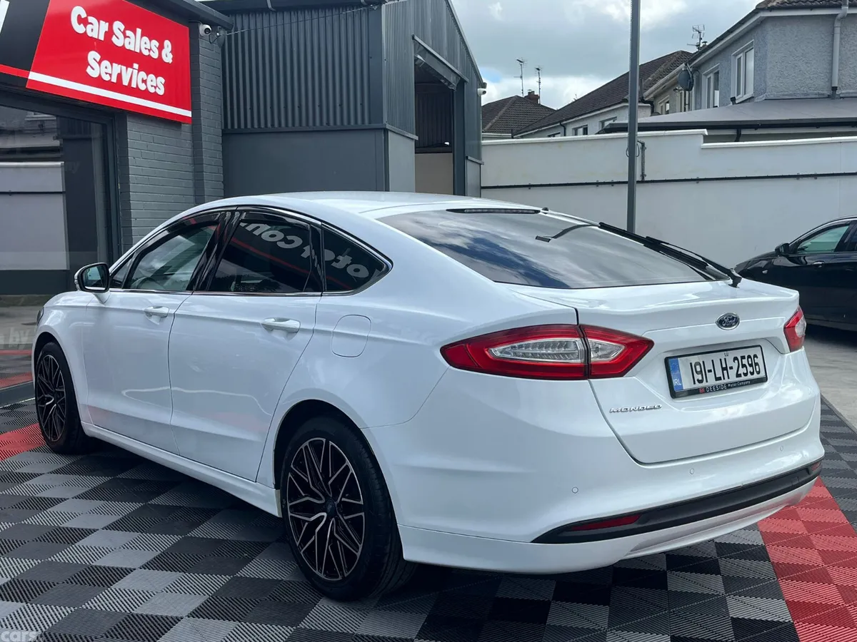 Ford Mondeo Hatchback, Diesel, 2019, White