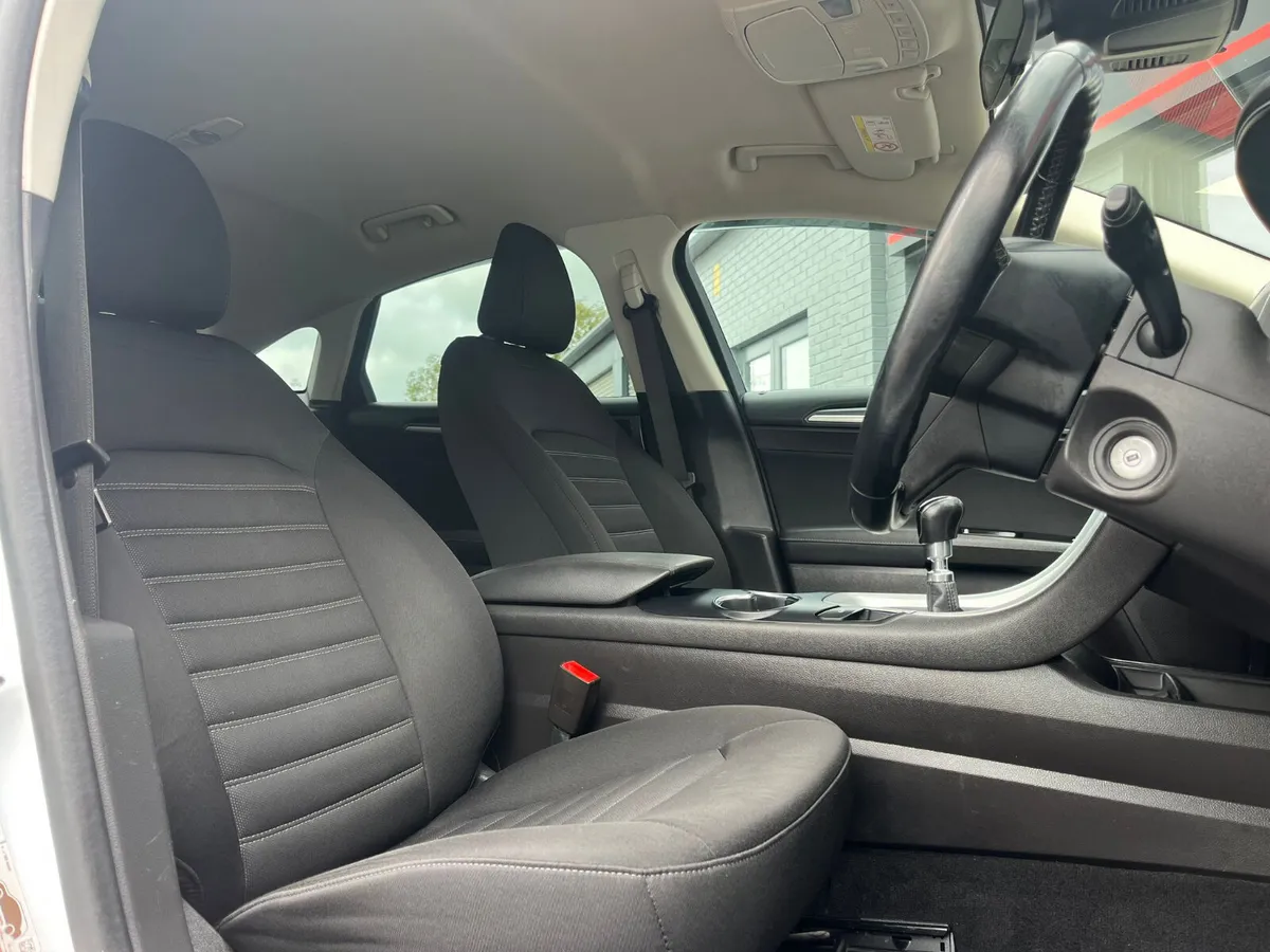 Ford Mondeo Hatchback, Diesel, 2019, White